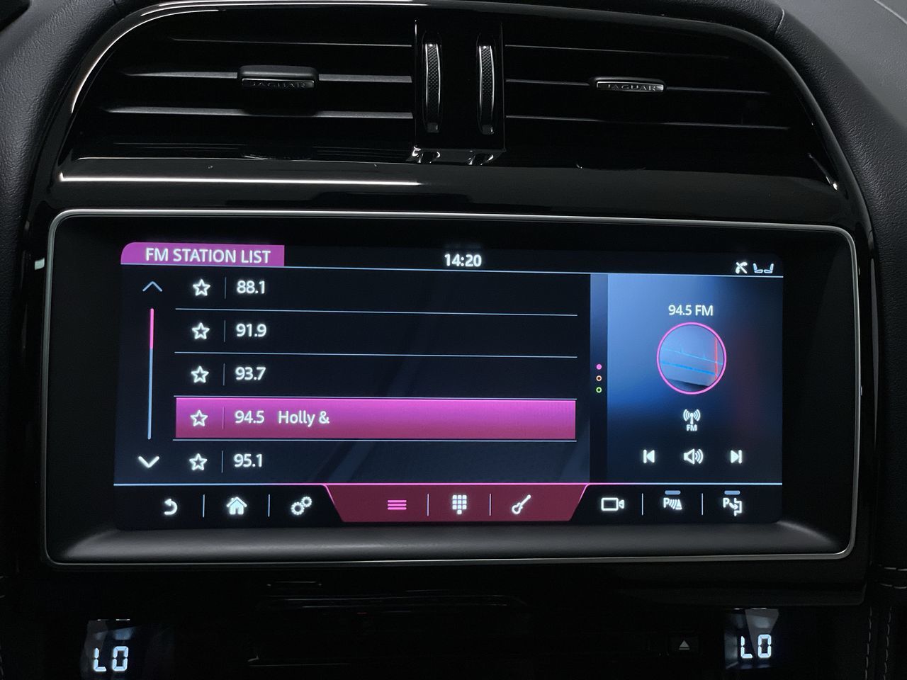 2018  F-PACE