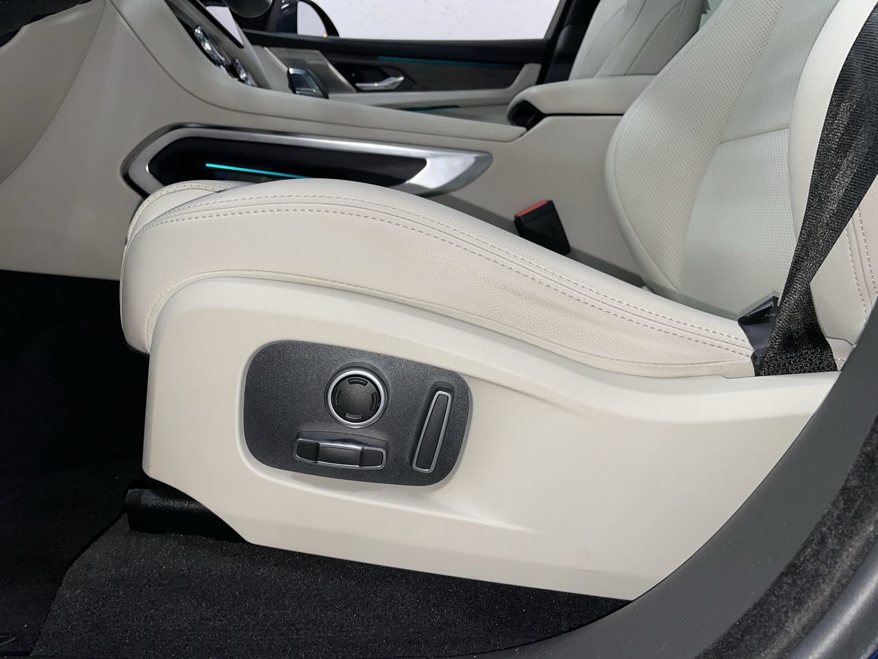 2022 Jaguar F-PACE in Vancouver, British Columbia