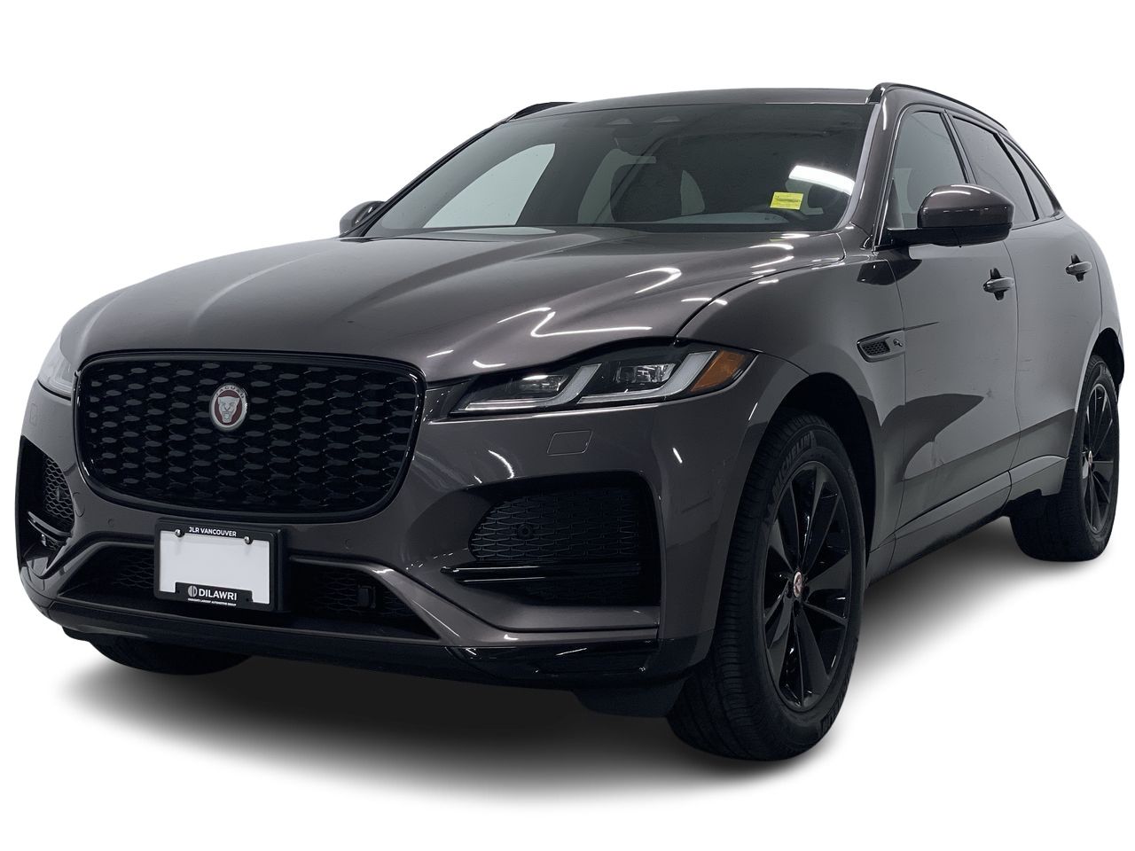 2022  F-PACE