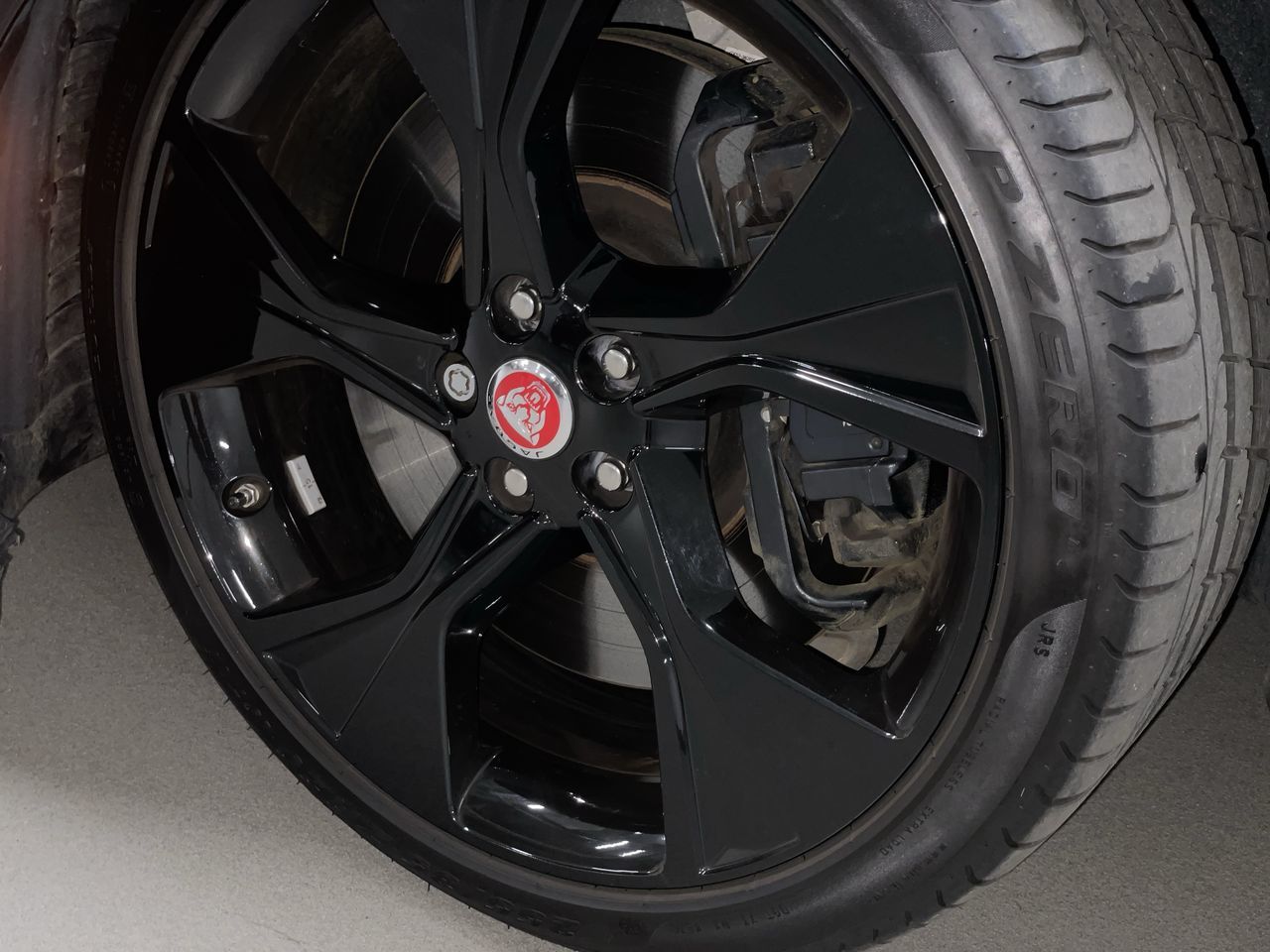 2021  F-Type