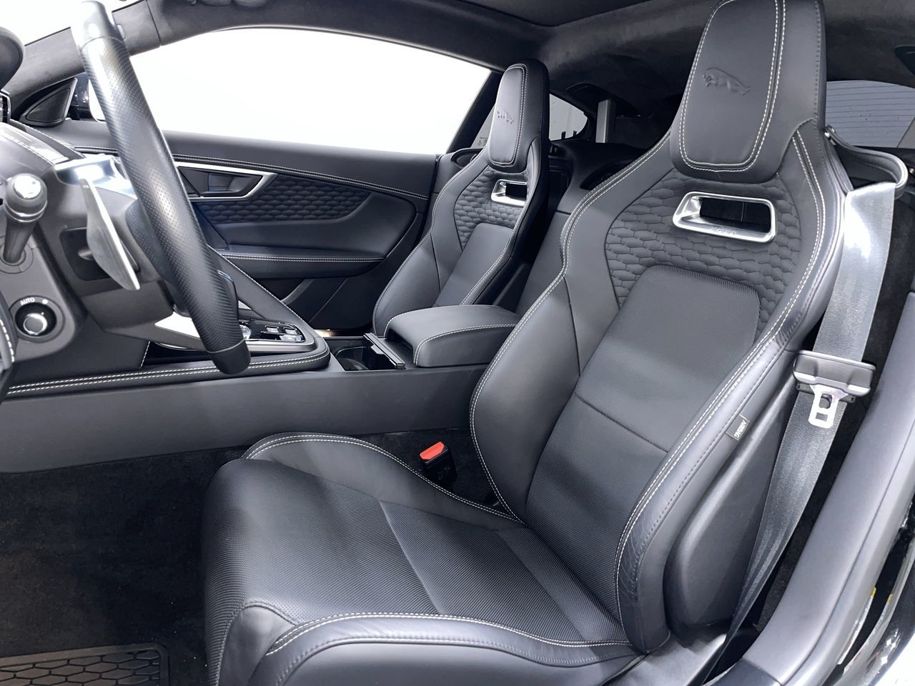 2021  F-Type