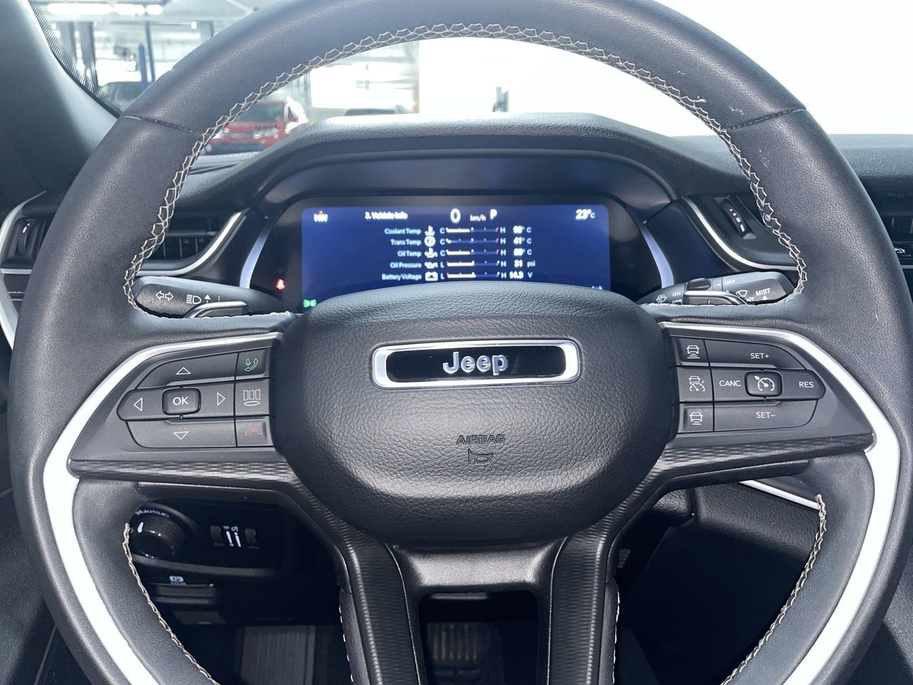 2024  GRAND CHEROKEE LAREDO