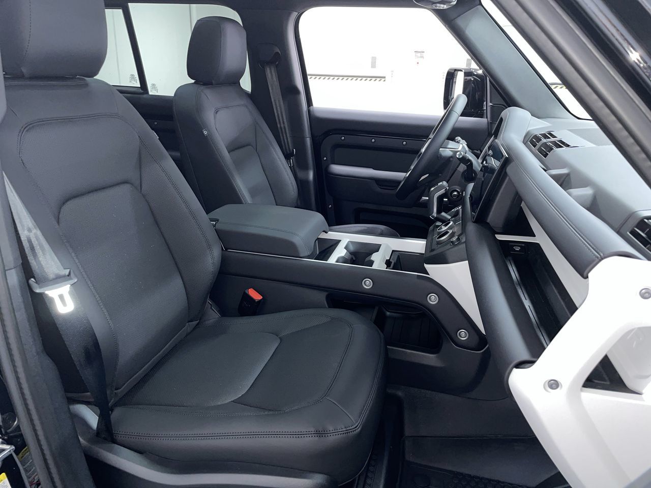 2025 Land Rover DEFENDER 110 MHEV in Vancouver, British Columbia
