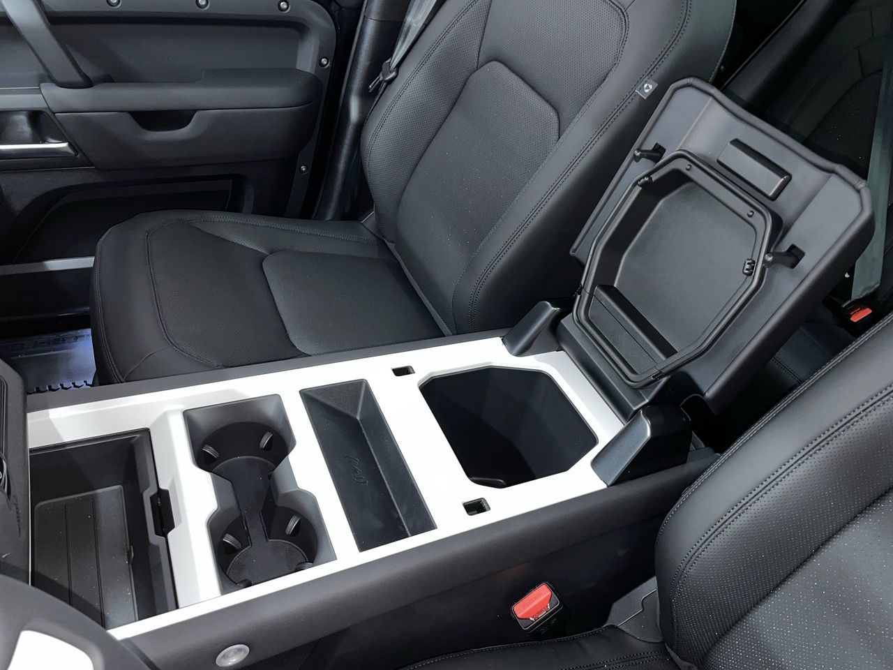 2025 Land Rover DEFENDER 110 MHEV in Vancouver, British Columbia