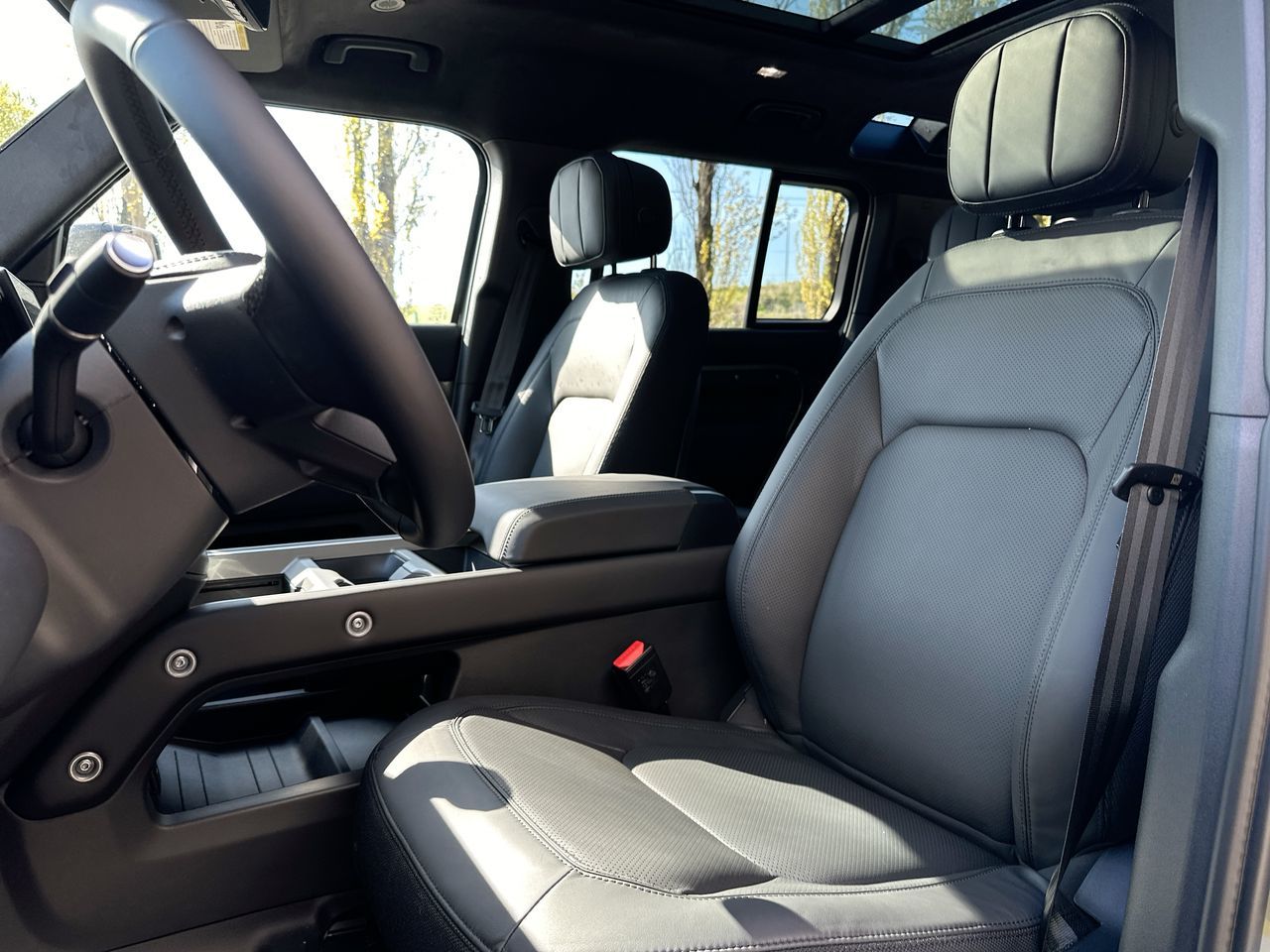 2025 Land Rover DEFENDER 110 Mild Hybrid in Vancouver, British Columbia
