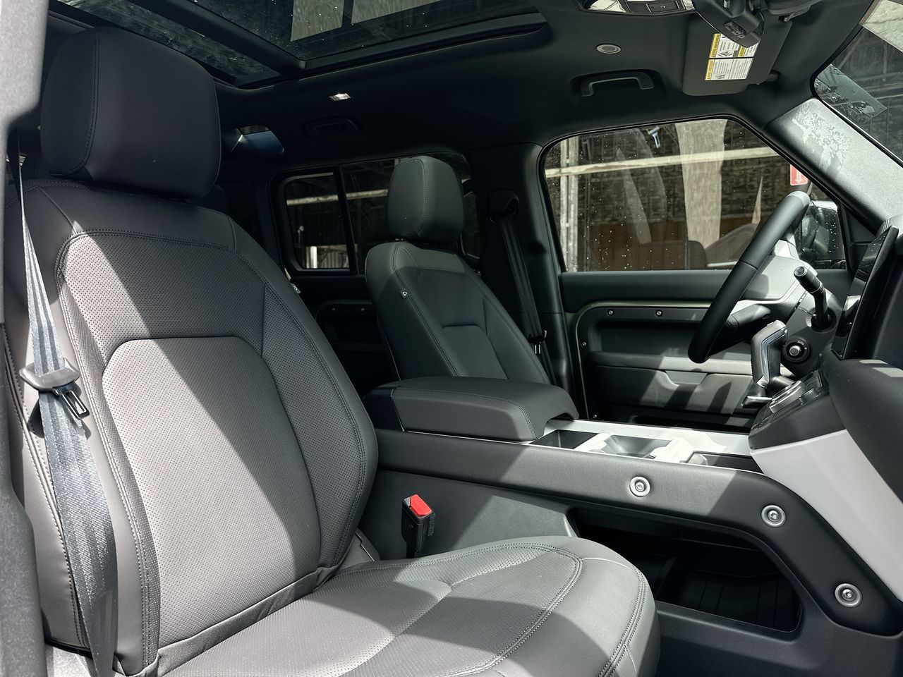 2025 Land Rover DEFENDER 110 Mild Hybrid in Vancouver, British Columbia