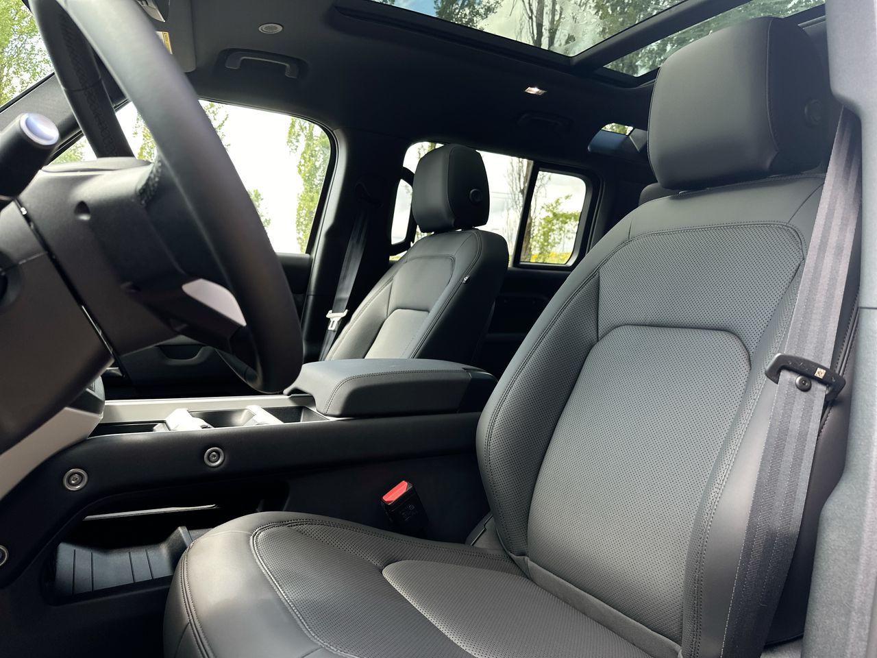 2025 Land Rover DEFENDER 110 Mild Hybrid in Vancouver, British Columbia
