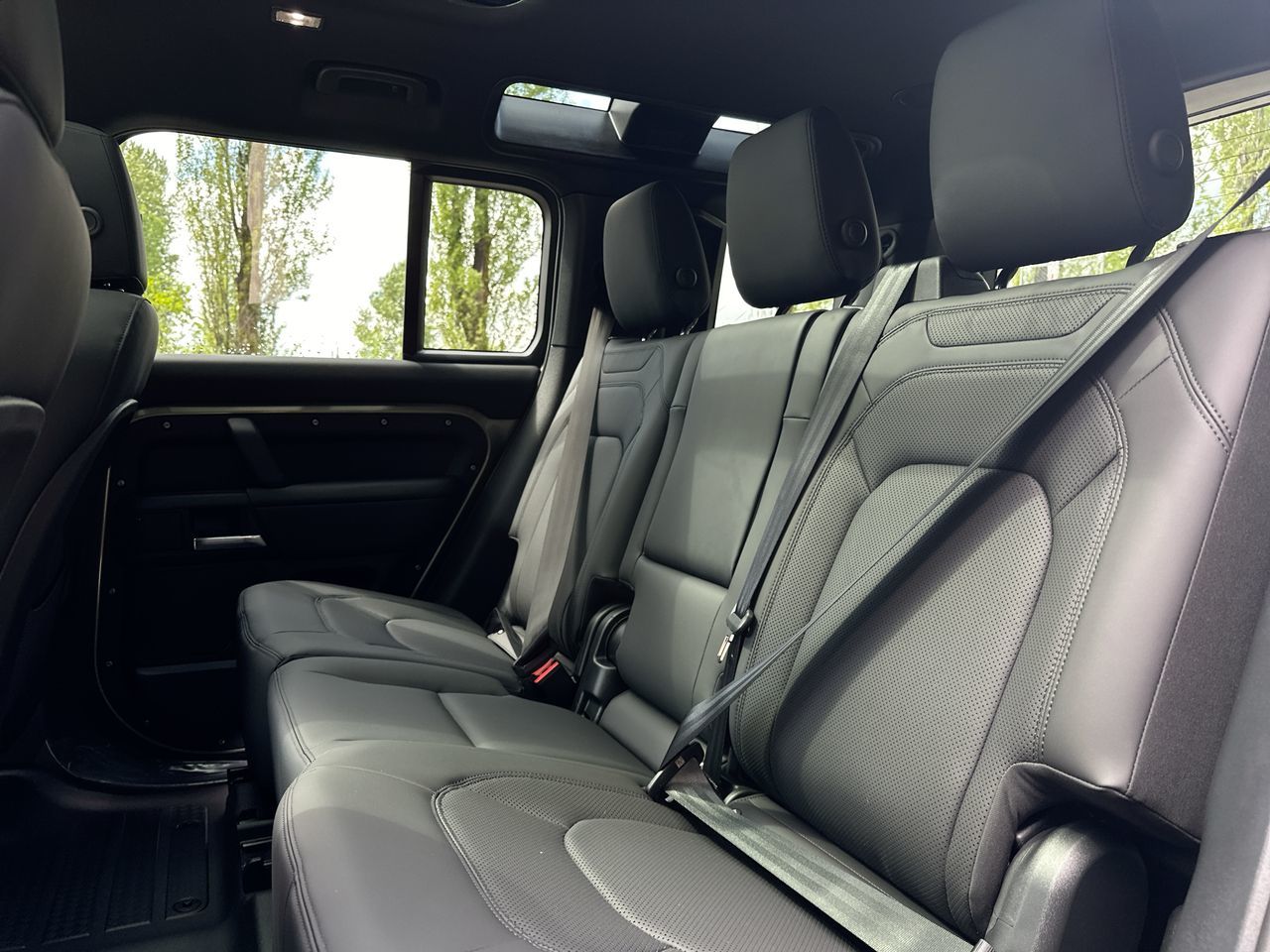 2025 Land Rover DEFENDER 110 Mild Hybrid in Vancouver, British Columbia