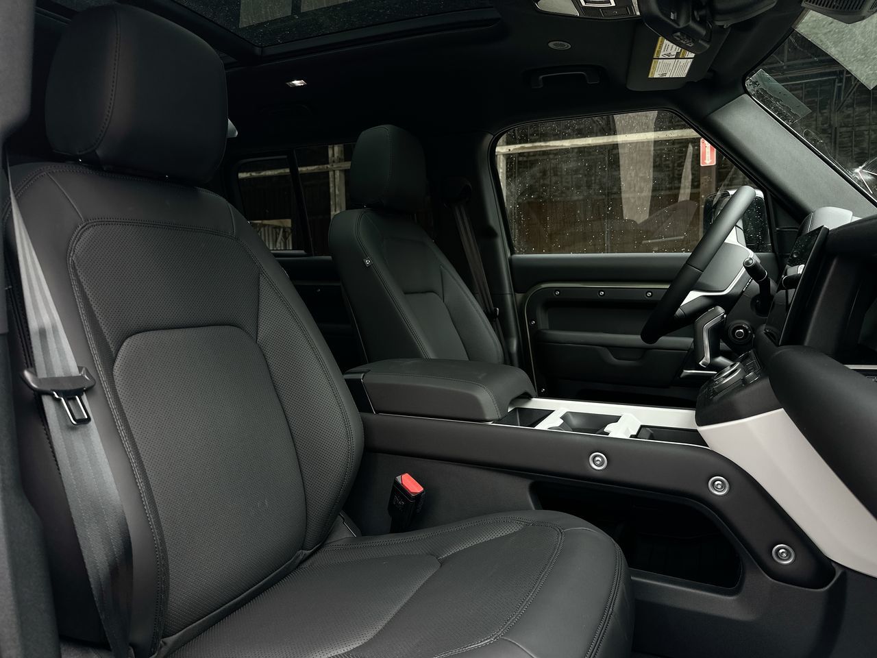 2025 Land Rover DEFENDER 110 Mild Hybrid in Vancouver, British Columbia