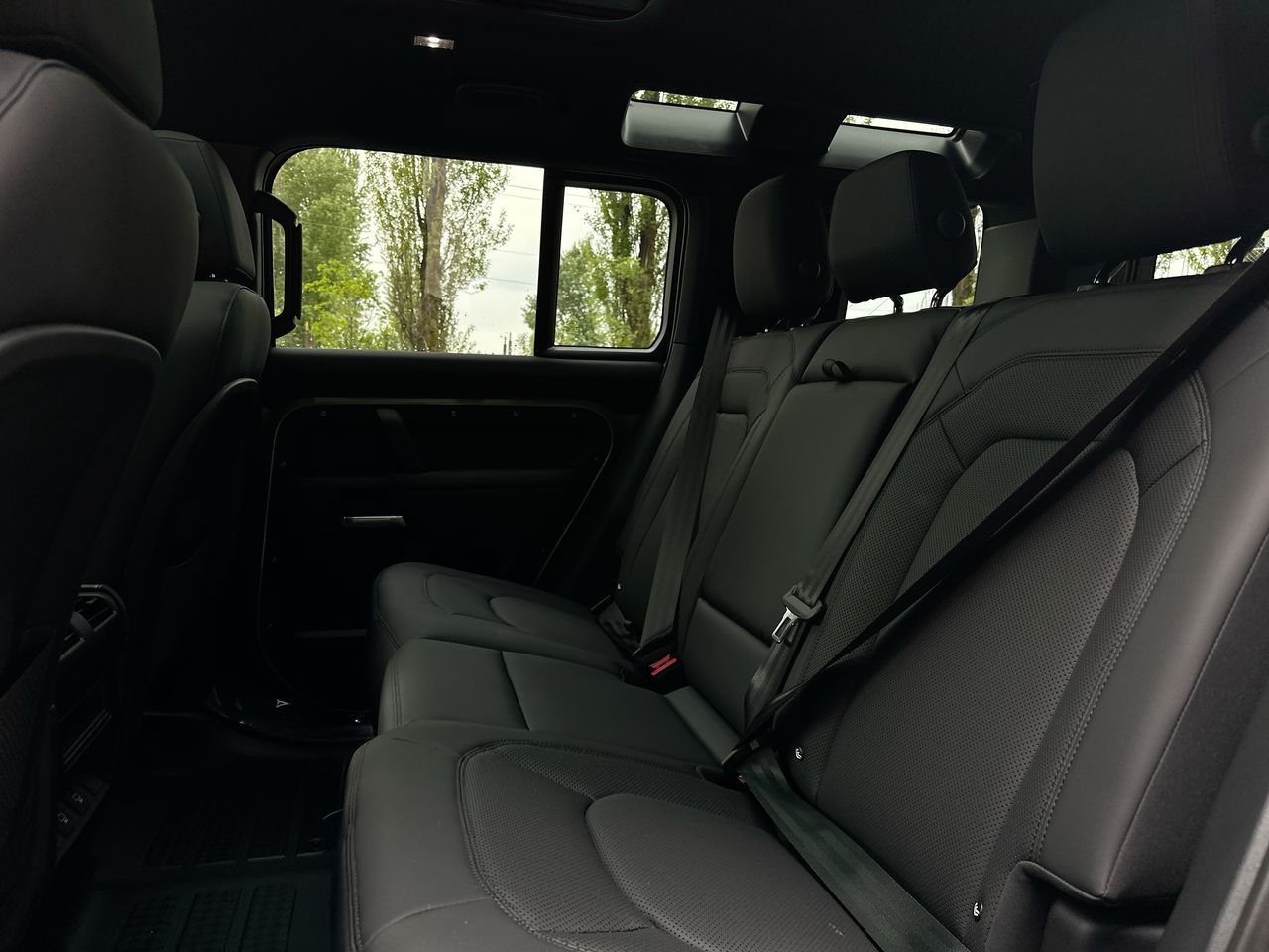 2025 Land Rover DEFENDER 110 Mild Hybrid in Vancouver, British Columbia