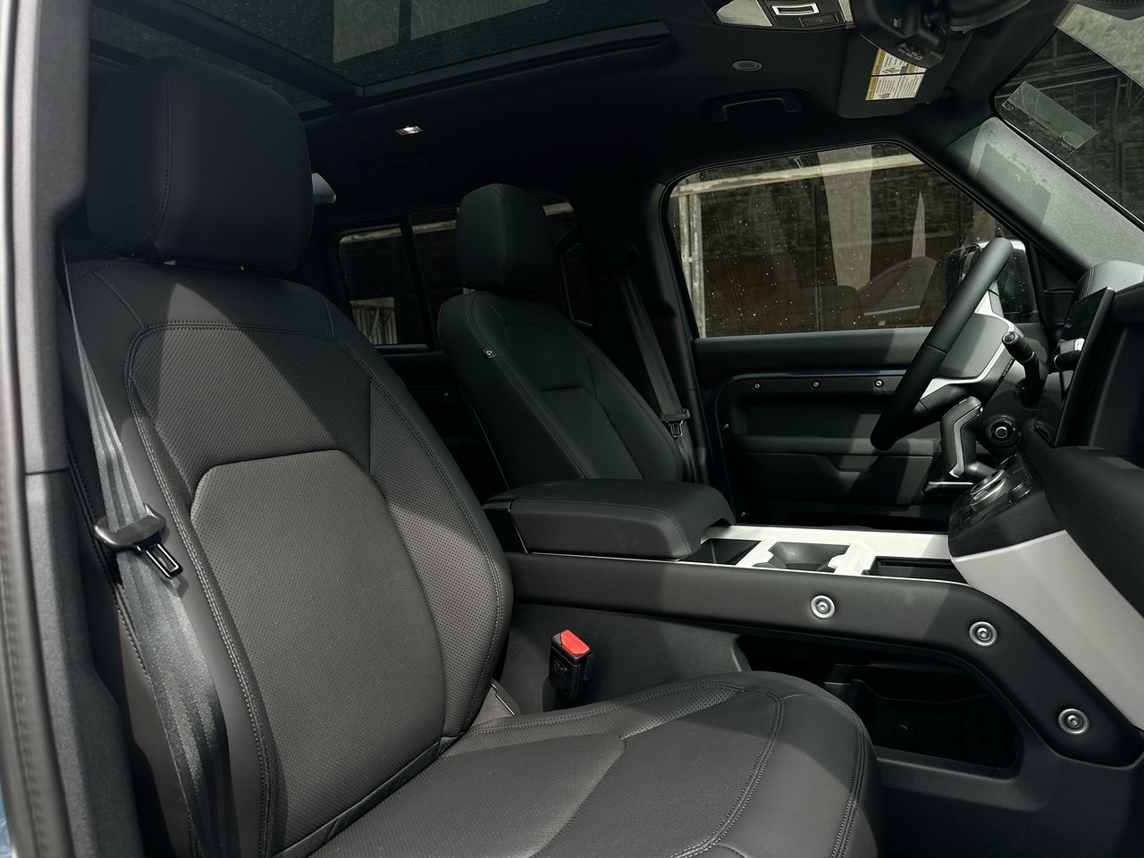 2025 Land Rover DEFENDER 110 Mild Hybrid in Vancouver, British Columbia