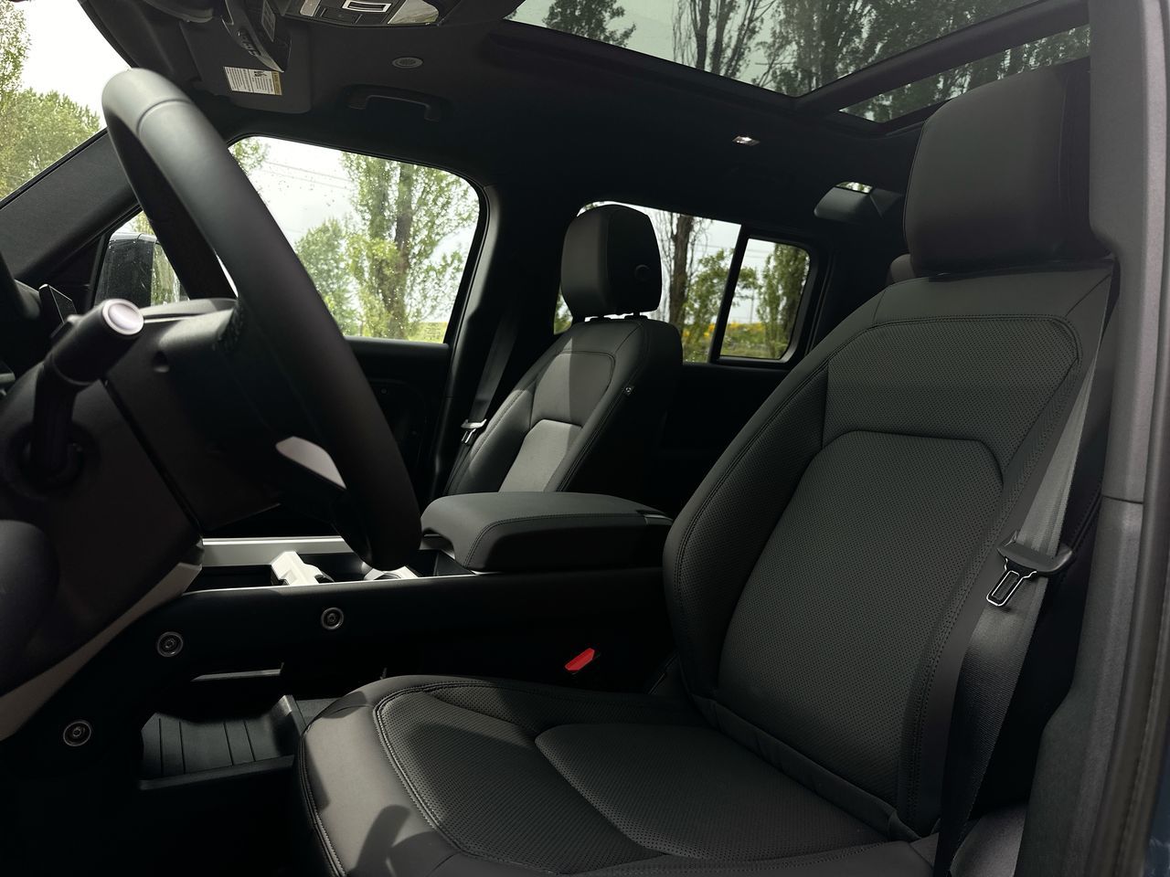 2025 Land Rover DEFENDER 110 Mild Hybrid in Vancouver, British Columbia