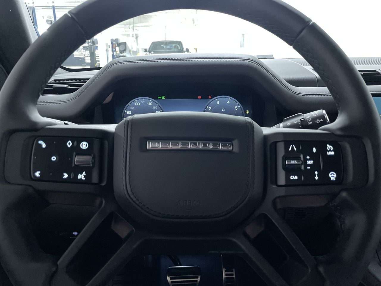 Land Rover DEFENDER 110 MHEV  2025 à , Colombie-Britannique