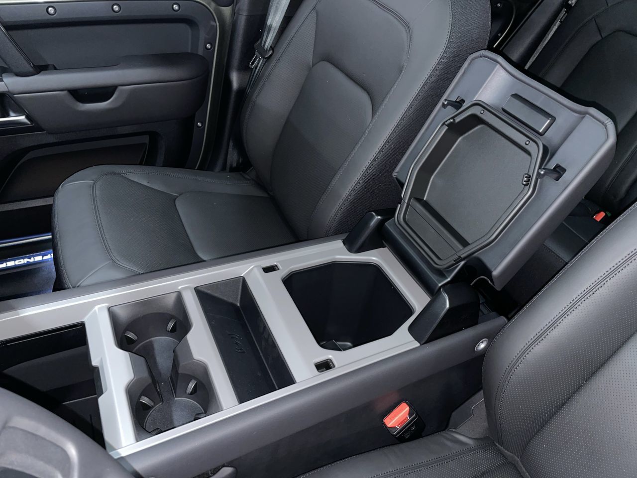 2025 Land Rover DEFENDER 110 Mild Hybrid in Vancouver, British Columbia