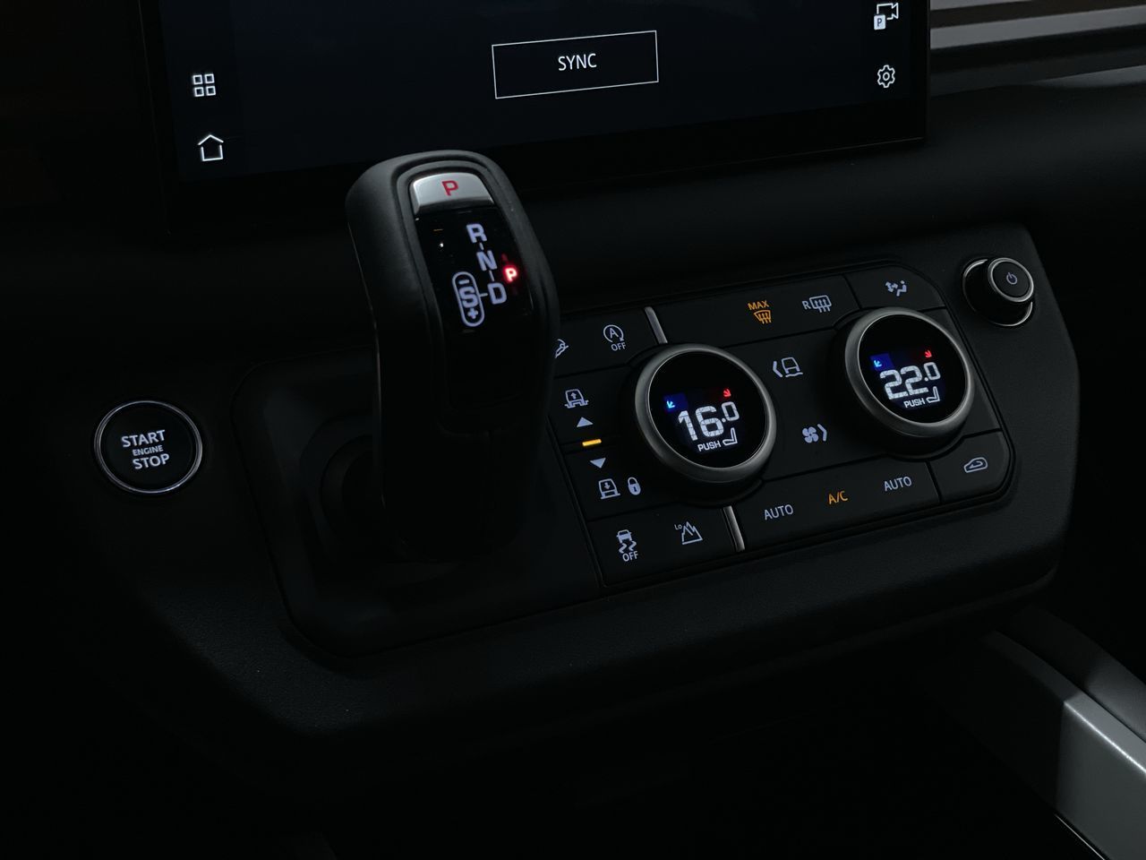 2025 Land Rover DEFENDER 110 Mild Hybrid in Vancouver, British Columbia