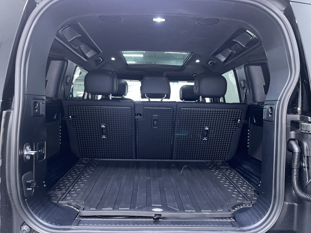 2025 Land Rover DEFENDER 110 Mild Hybrid in Vancouver, British Columbia