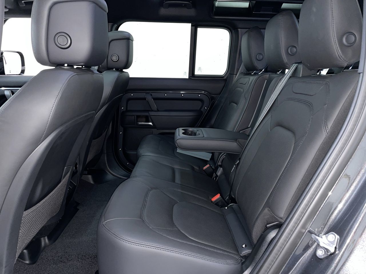 2025 Land Rover DEFENDER 110 Mild Hybrid in Vancouver, British Columbia