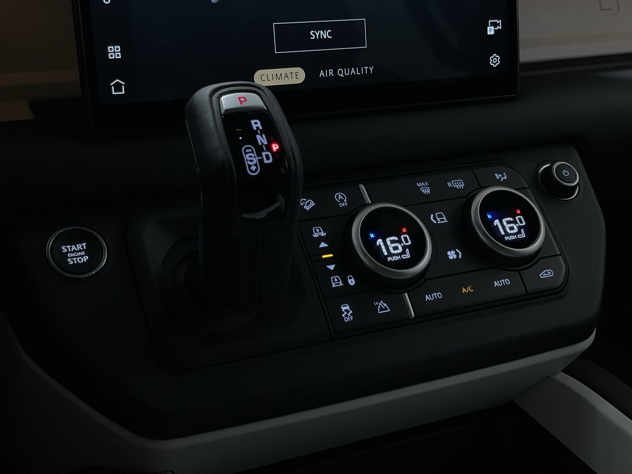 2025 Land Rover DEFENDER 110 Mild Hybrid in Vancouver, British Columbia
