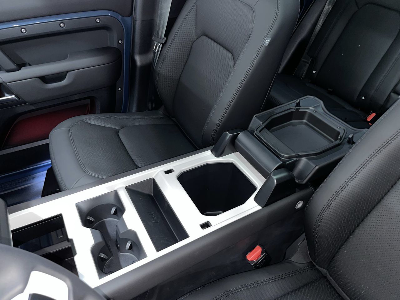 2025 Land Rover DEFENDER 110 Mild Hybrid in Vancouver, British Columbia