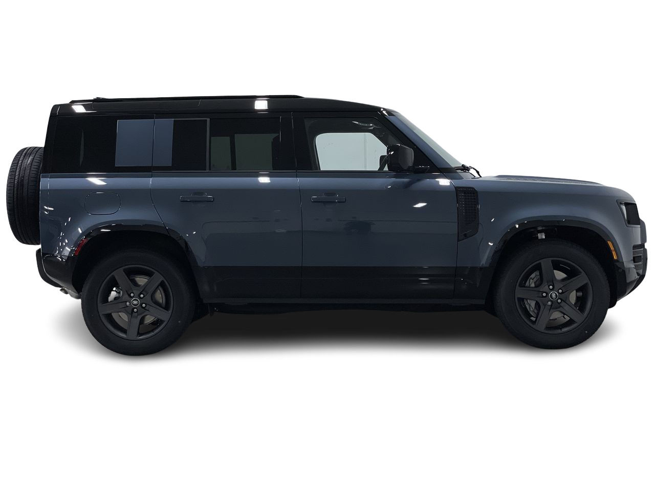 2025 Land Rover DEFENDER 110 Mild Hybrid in Vancouver, British Columbia