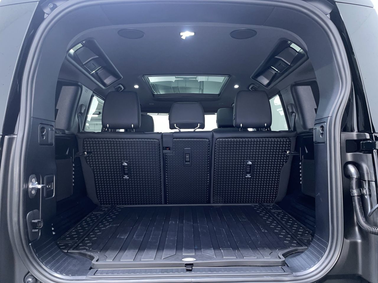 2025 Land Rover DEFENDER 110 Mild Hybrid in Vancouver, British Columbia