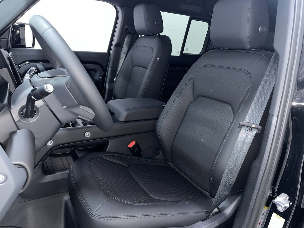 2025 Land Rover DEFENDER 110 Mild Hybrid in Vancouver, British Columbia