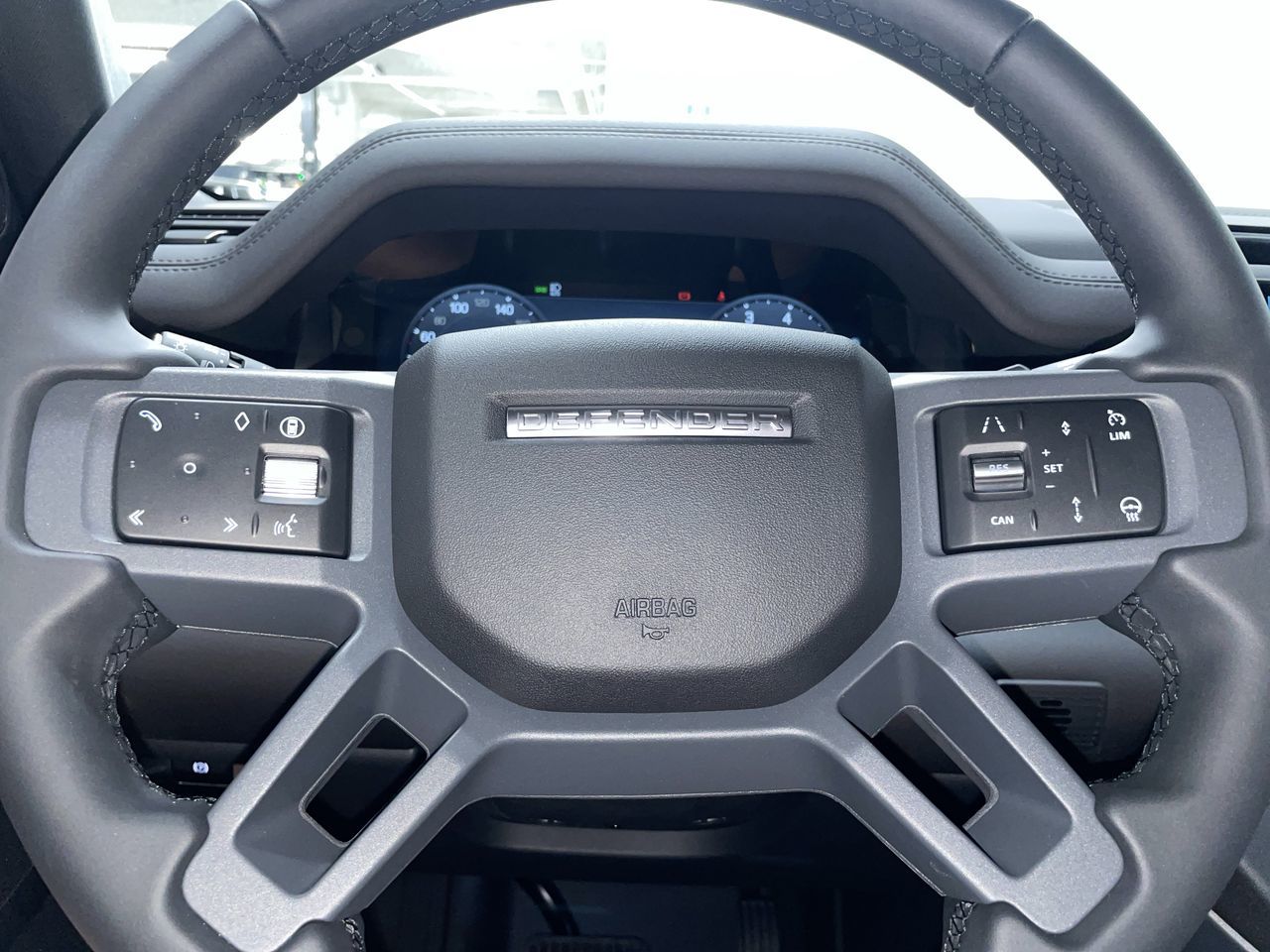 2025 Land Rover DEFENDER 110 Mild Hybrid in Vancouver, British Columbia