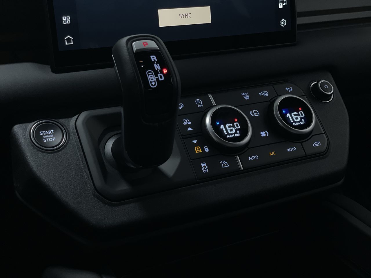 2025 Land Rover DEFENDER 110 Mild Hybrid in Vancouver, British Columbia