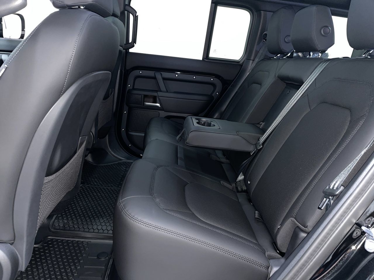 2025 Land Rover DEFENDER 110 Mild Hybrid in Vancouver, British Columbia