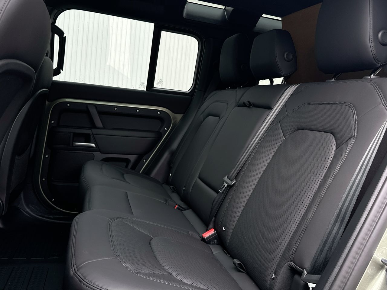 2025 Land Rover DEFENDER 110 Mild Hybrid in Vancouver, British Columbia