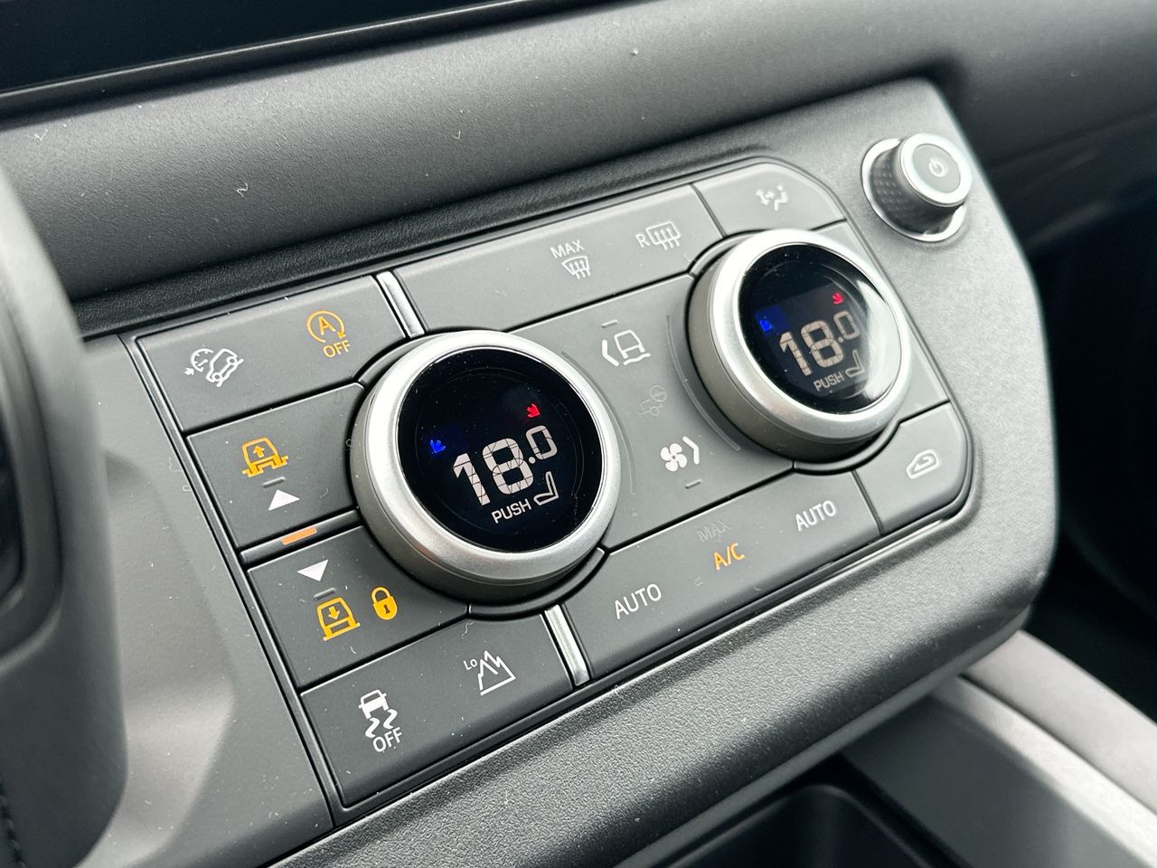 2025 Land Rover DEFENDER 110 Mild Hybrid in Vancouver, British Columbia
