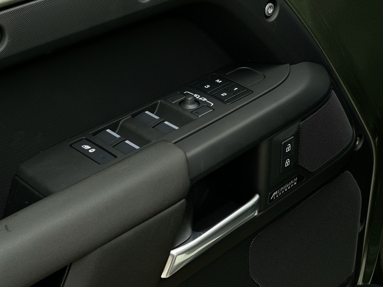 2025 Land Rover DEFENDER 110 Mild Hybrid in Vancouver, British Columbia