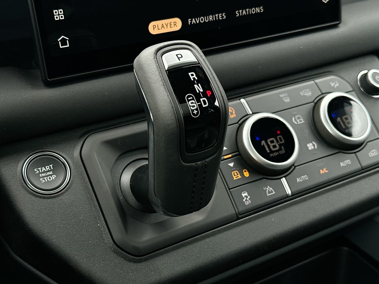 2025 Land Rover DEFENDER 110 Mild Hybrid in Vancouver, British Columbia