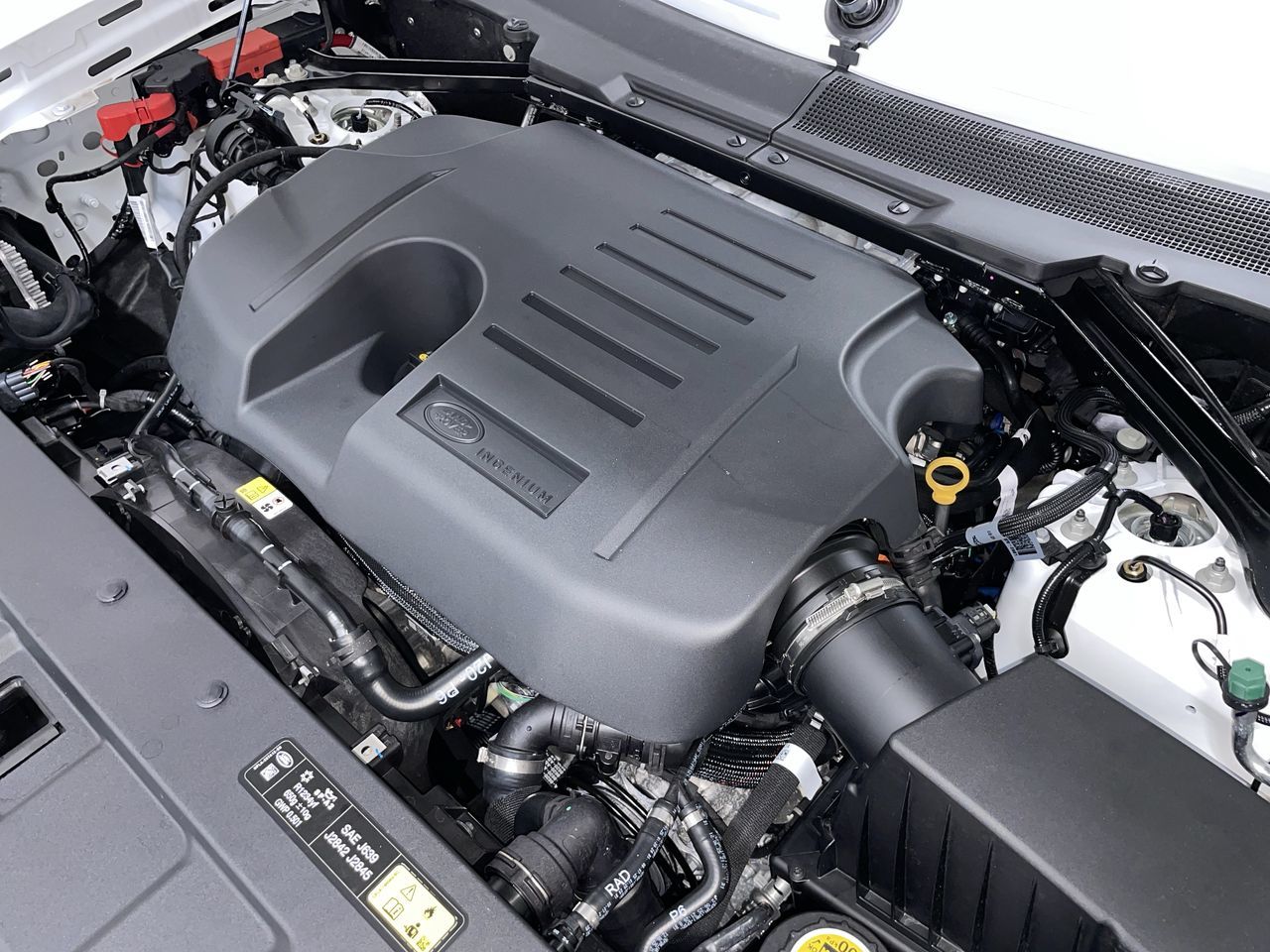 2026  Defender 110 Mild Hybrid