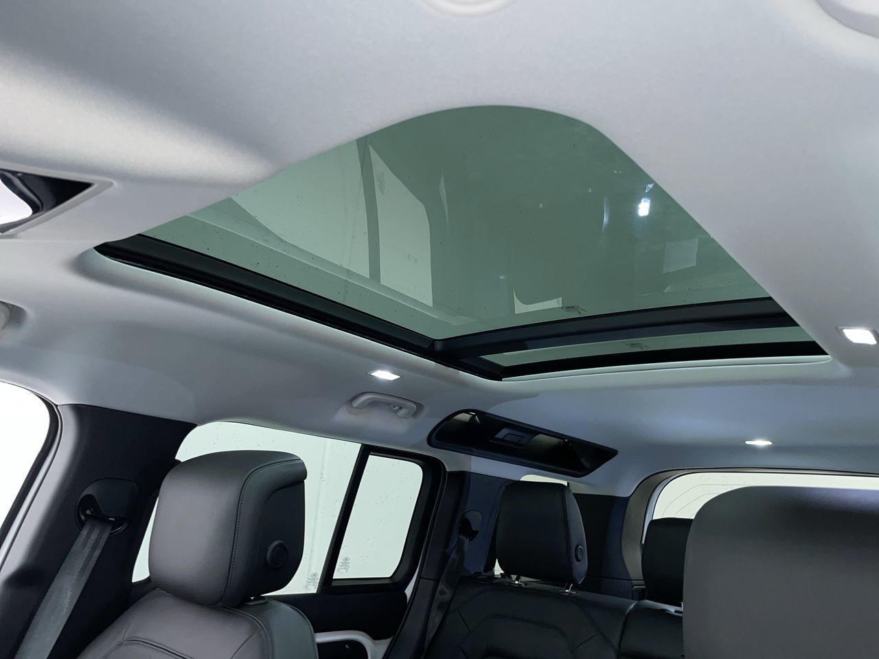 2026  Defender 110 Mild Hybrid