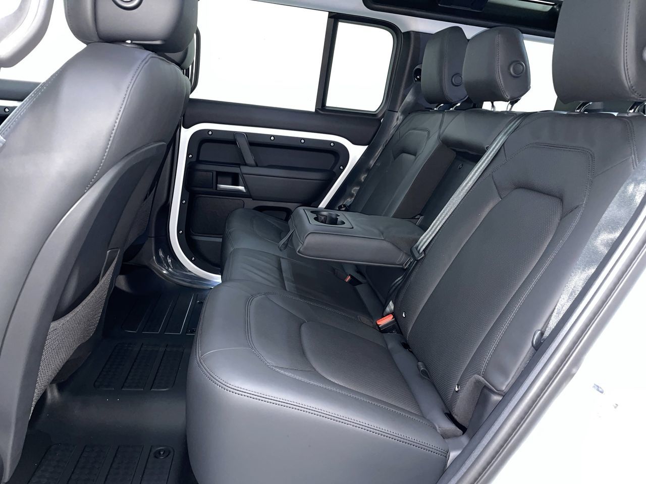 2026  Defender 110 Mild Hybrid