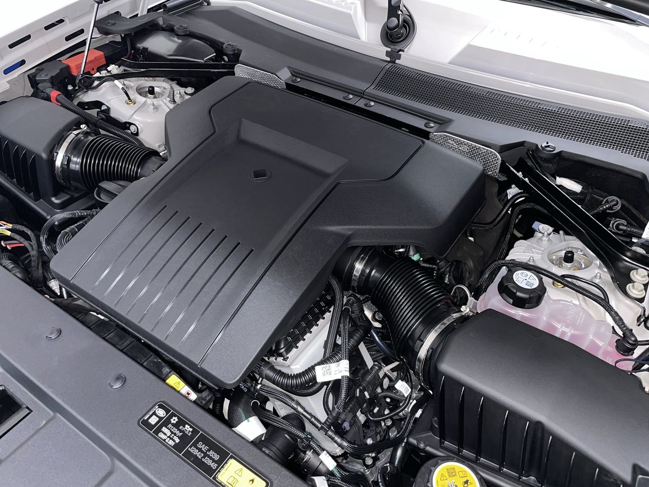 2026 Land Rover Defender 110 Mild Hybrid in Vancouver, British Columbia