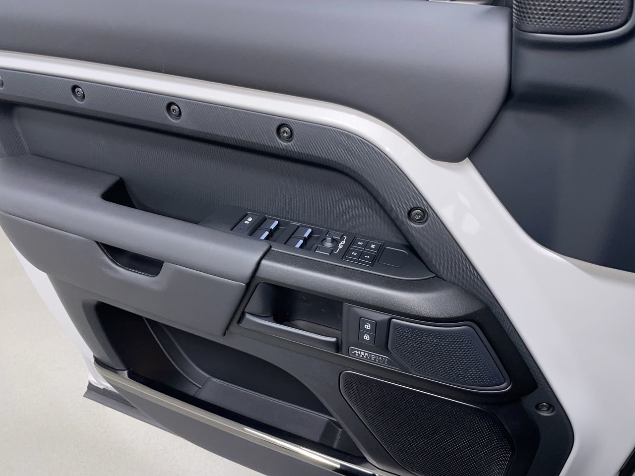 2026 Land Rover Defender 110 Mild Hybrid in Vancouver, British Columbia