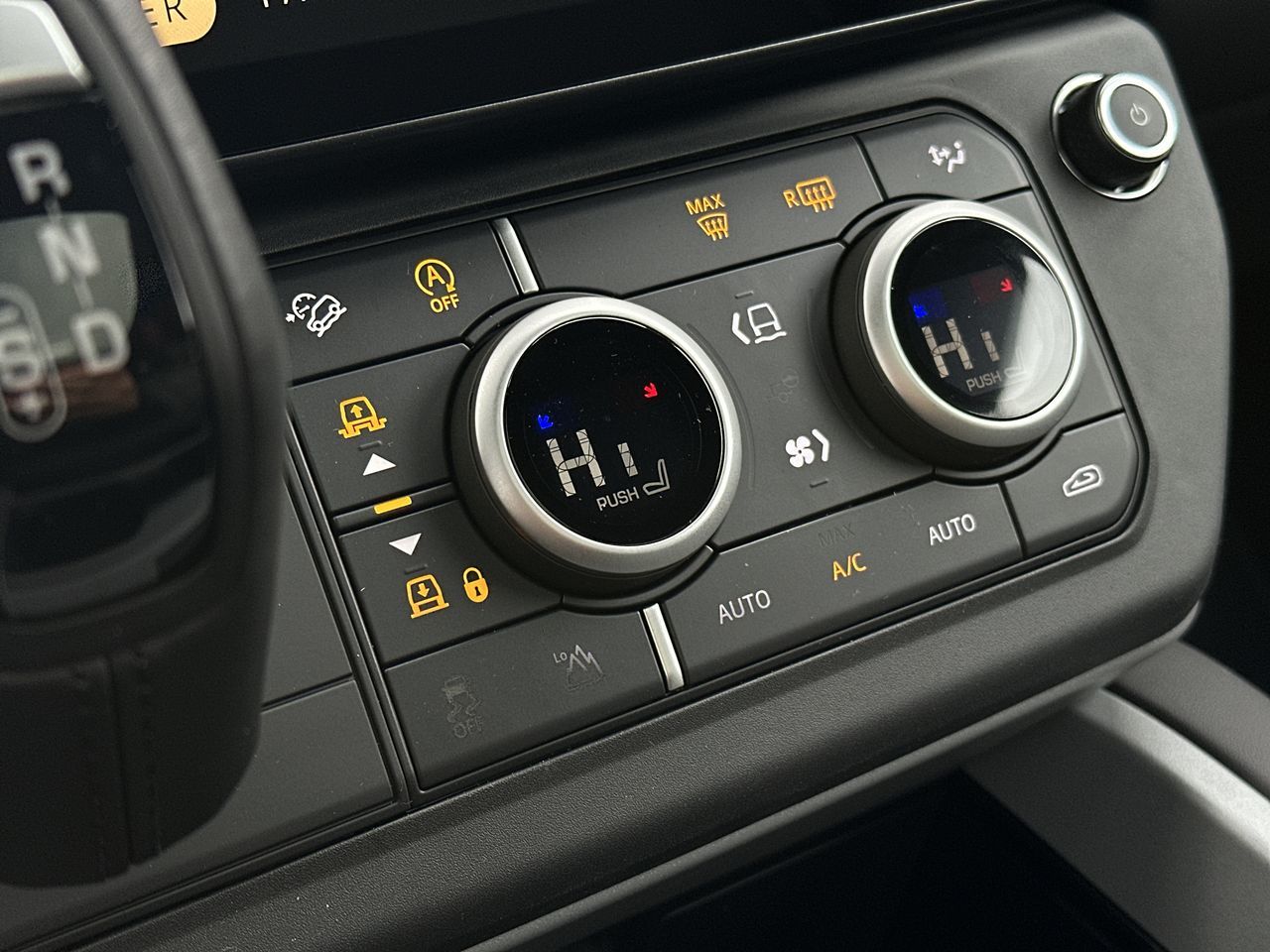 2026  Defender 110 Mild Hybrid