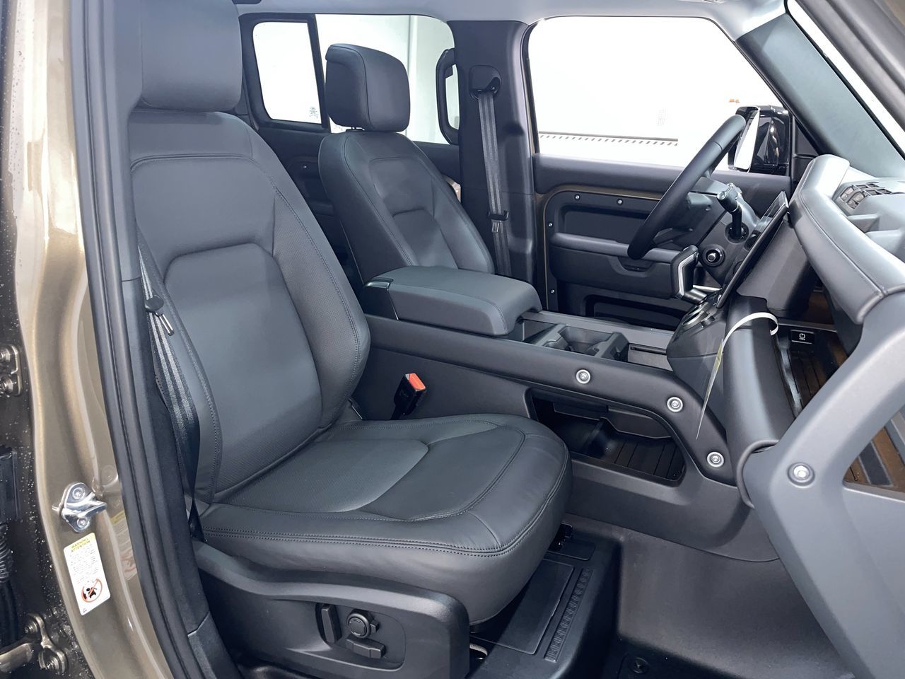 2026 Land Rover Defender 110 Mild Hybrid in Vancouver, British Columbia