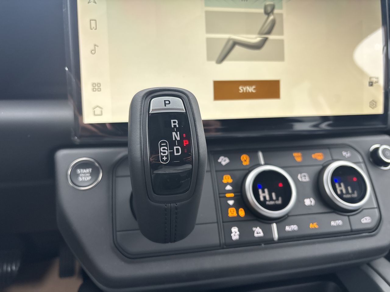 2026  Defender 110 Mild Hybrid