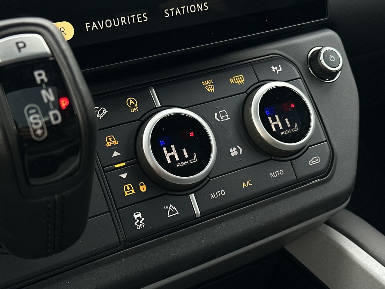 2026  Defender 110 Mild Hybrid