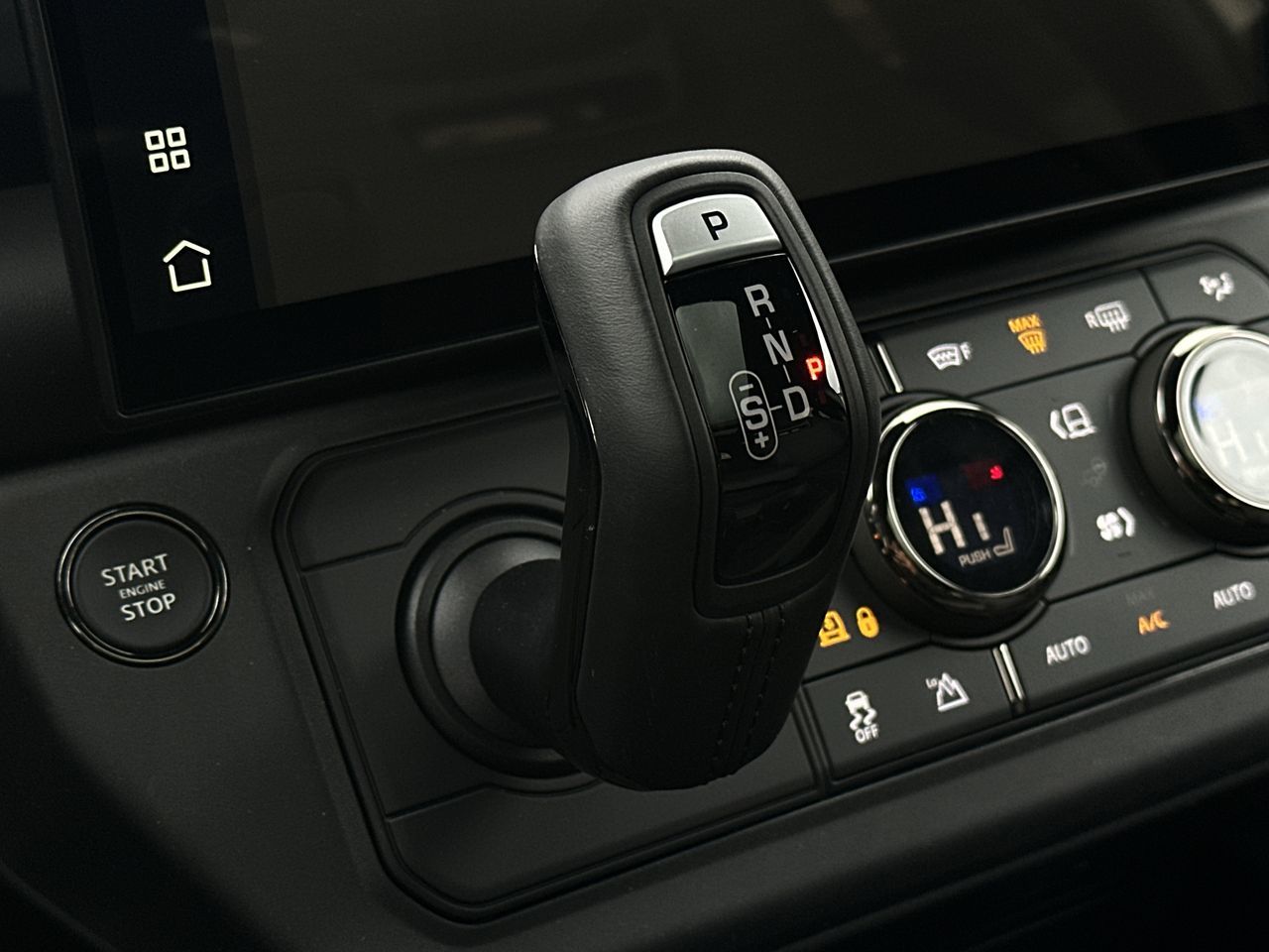 2026  Defender 110 Mild Hybrid