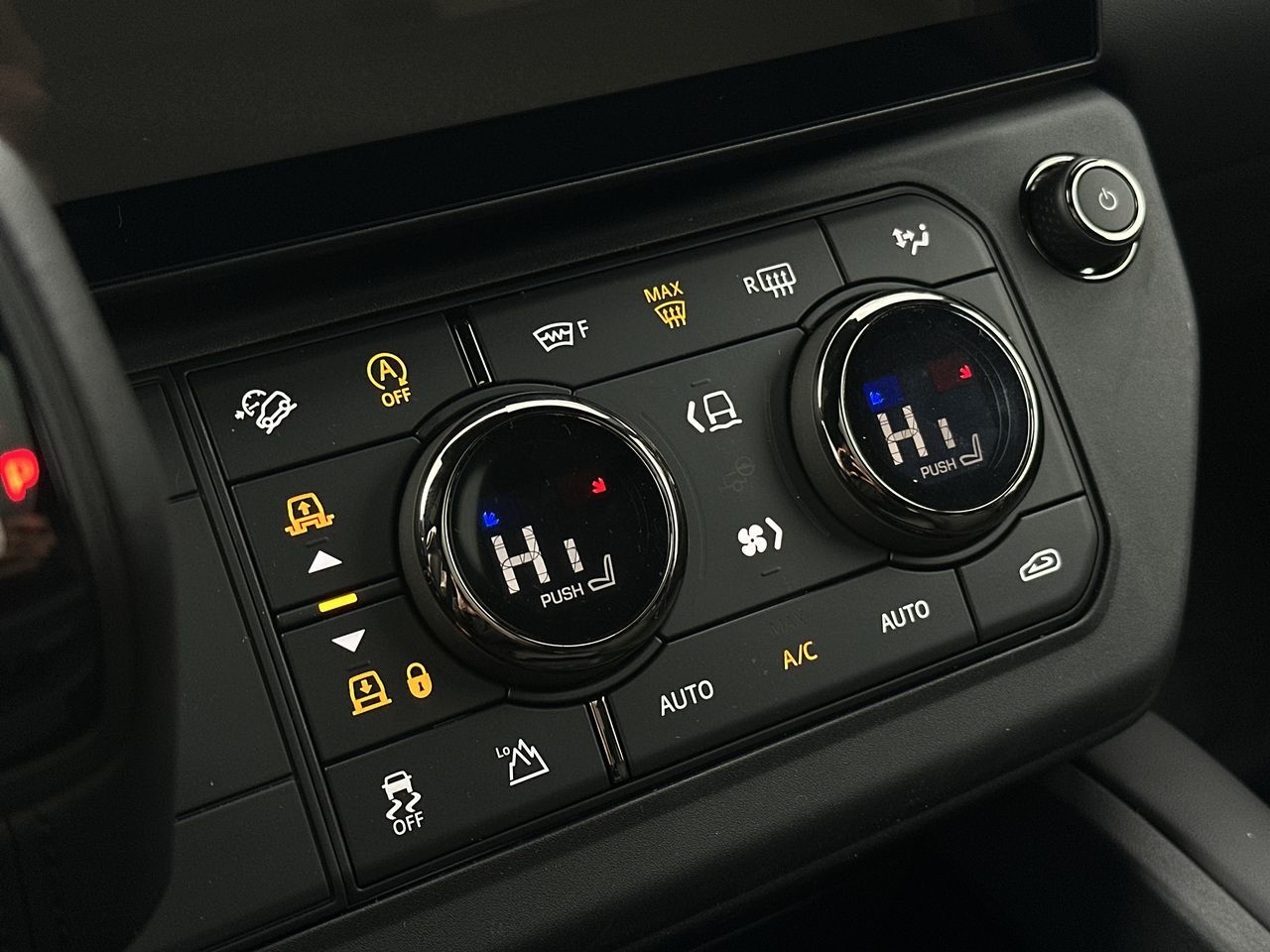 2026  Defender 110 Mild Hybrid