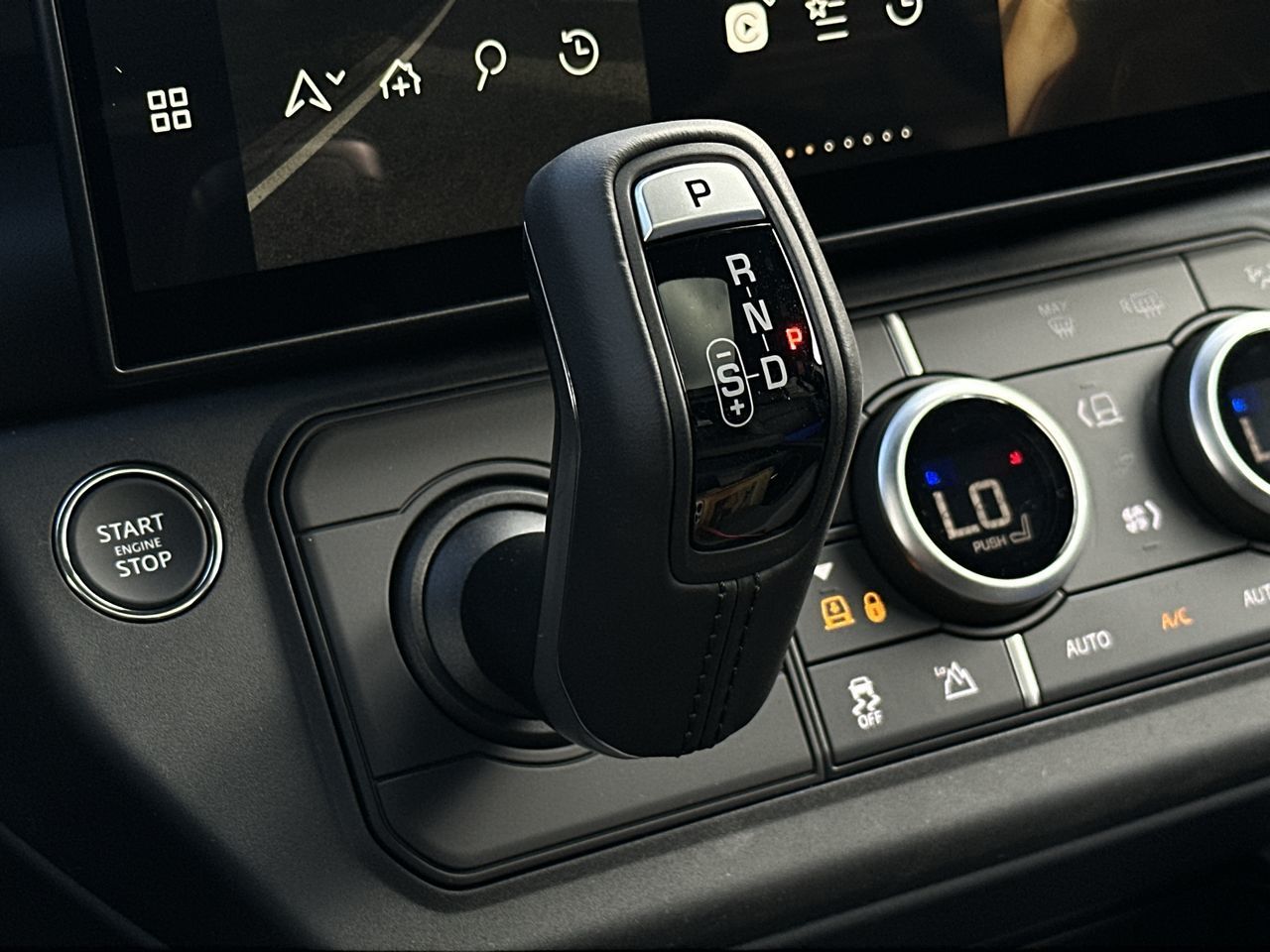 2026  Defender 110 Mild Hybrid