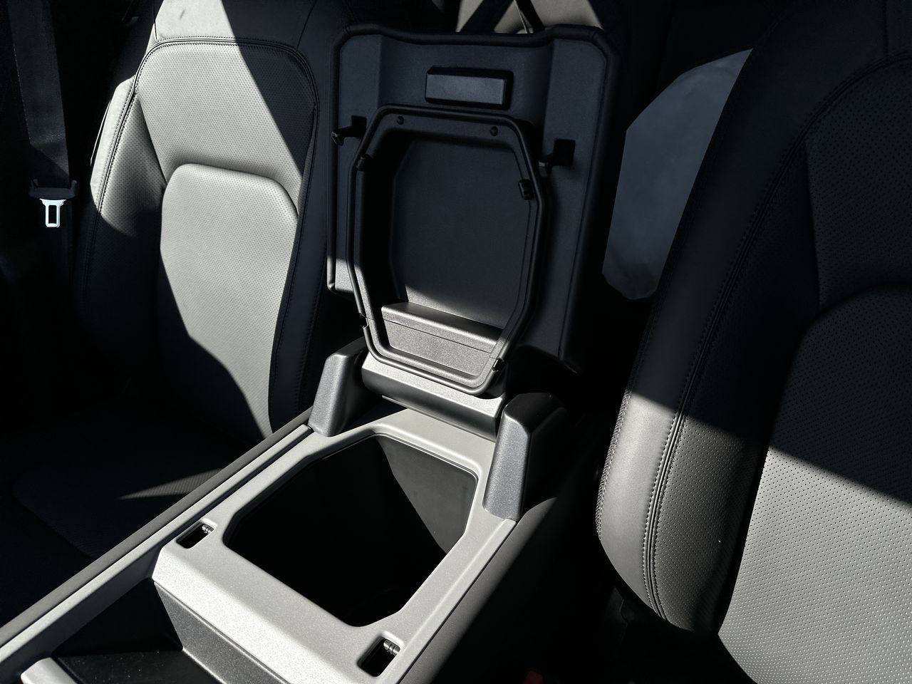 2026  Defender 110 Mild Hybrid