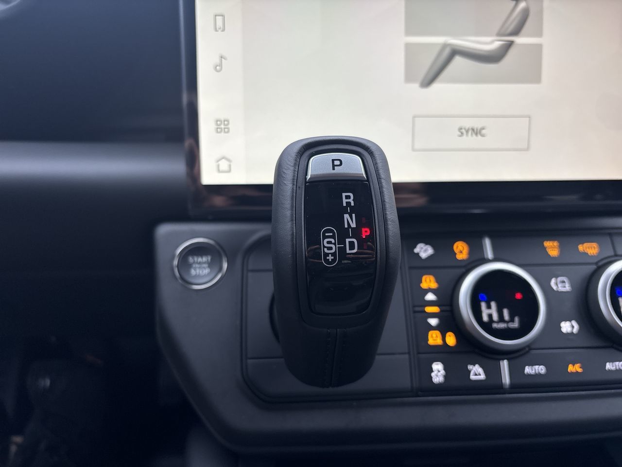 2026  Defender 110 Mild Hybrid