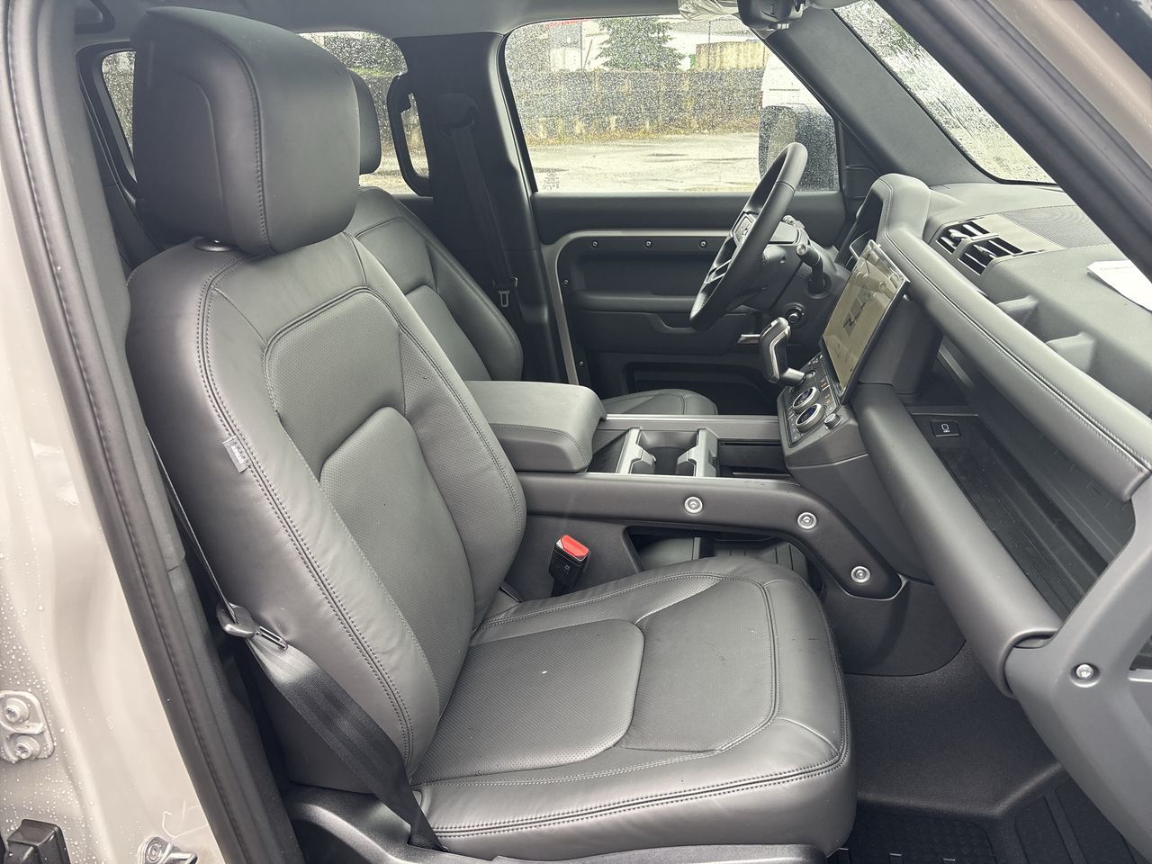 2026  Defender 110 Mild Hybrid