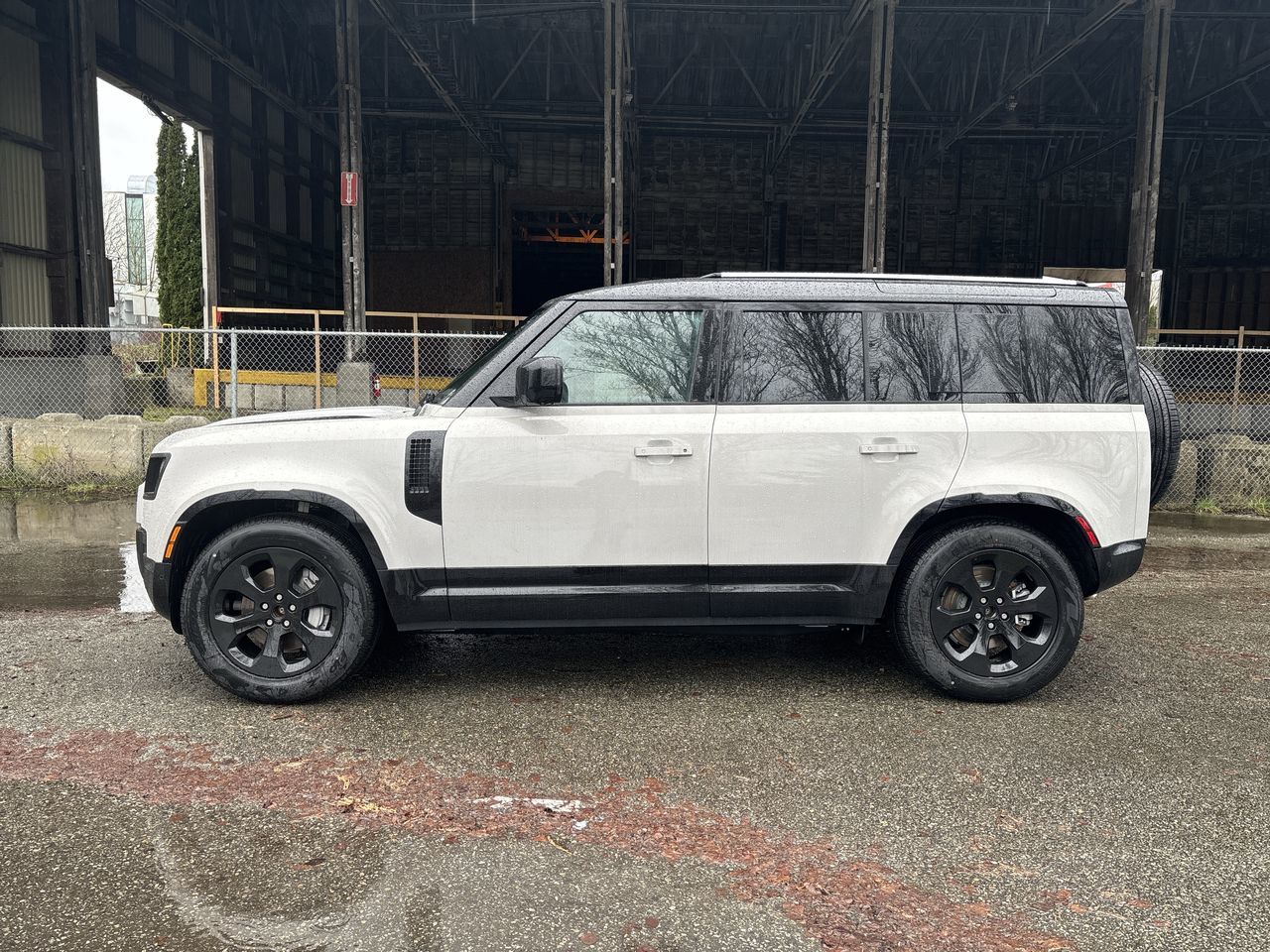 2026  Defender 110 Mild Hybrid