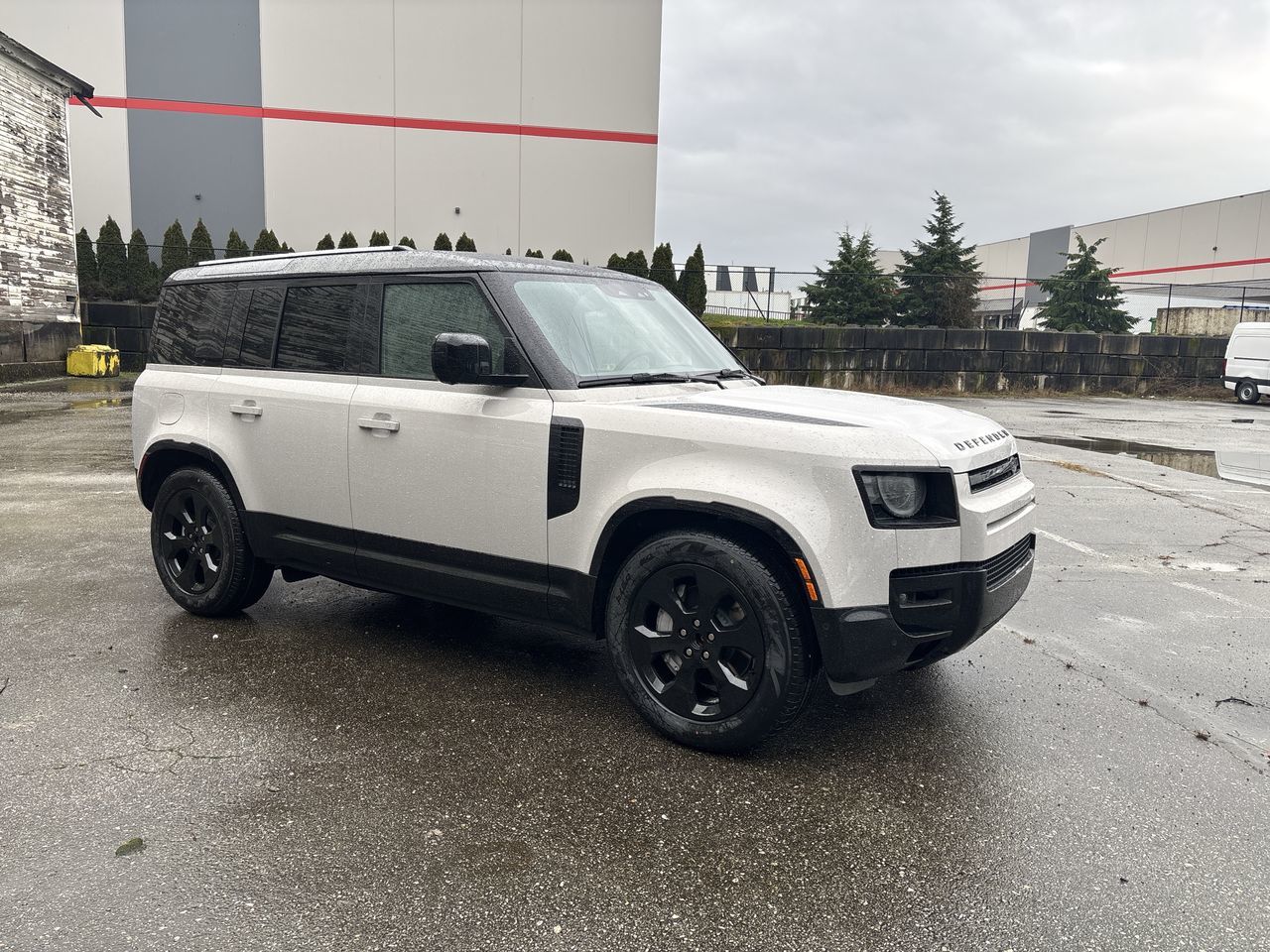 2026  Defender 110 Mild Hybrid